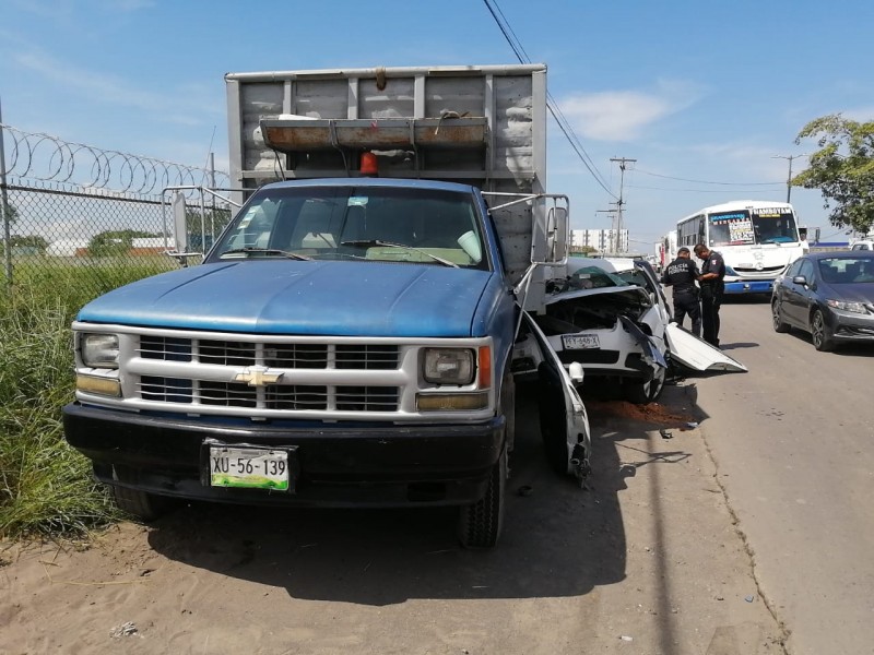 Accidente en carretera Veracruz-Xalapa deja un lesionado