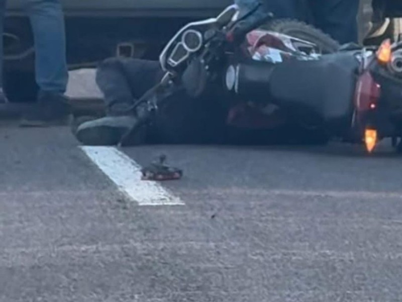 Accidente en corredor de Los Cabos: motociclista es trasladado a hospital