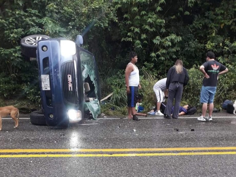 Accidente en Gutiérrez Zamora deja 9 lesionados