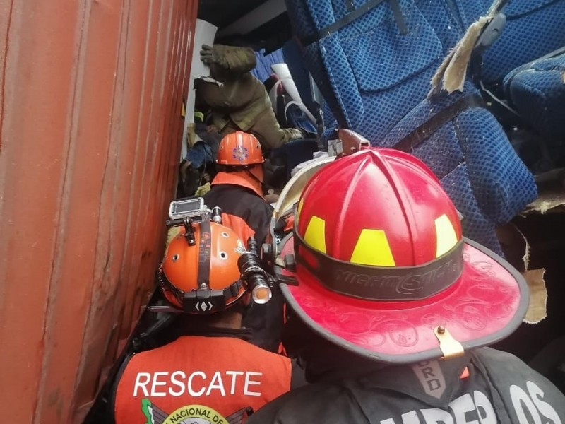 Accidente en la autopista Xalapa-Perote deja saldo de dos muertos