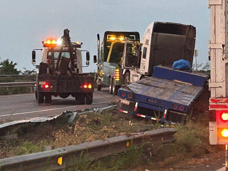 Accidente en Libramiento Ejército Mexicano, tráfico lento