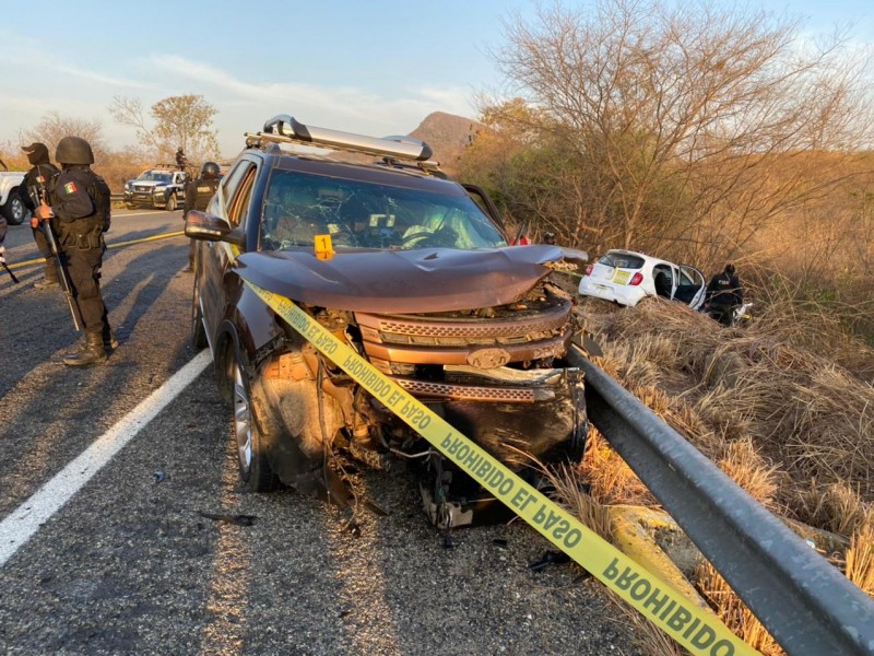 Accidente provoca muerte de una persona y dos heridos