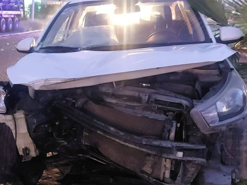 Accidente vehicular en fraccionamiento Camino Real moviliza equipos de emergencia