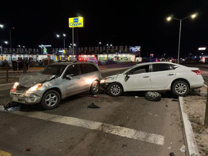 Accidente vial en Camino Real deja varios lesionados
