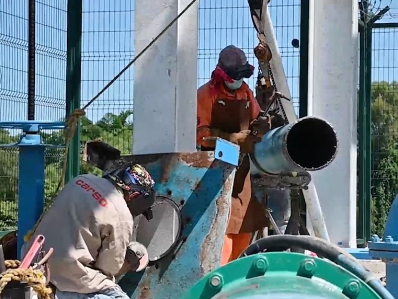 Aceleran abasto pendiente de agua potable en sectores de Tuxpan