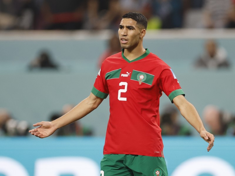 Achraf Hakimi, defensa del PSG, acusado de violación