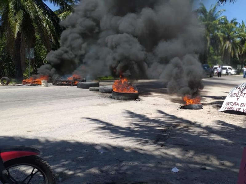 Activan bloqueo en tramo Catazajá-Palenque denuncian presencia migrante