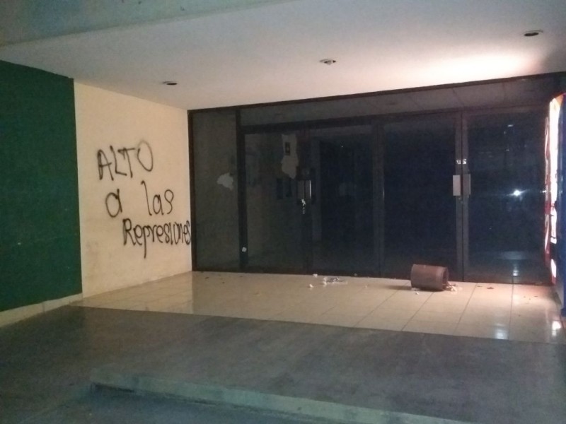 Actos de vandalismo en educación.