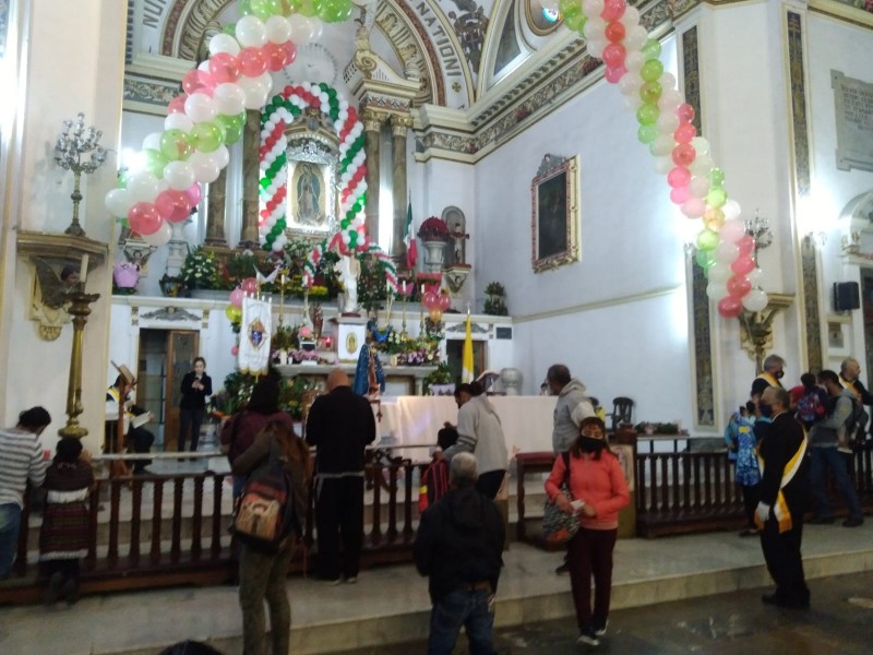 Acuden fieles católicos a la Villita a dar gracias