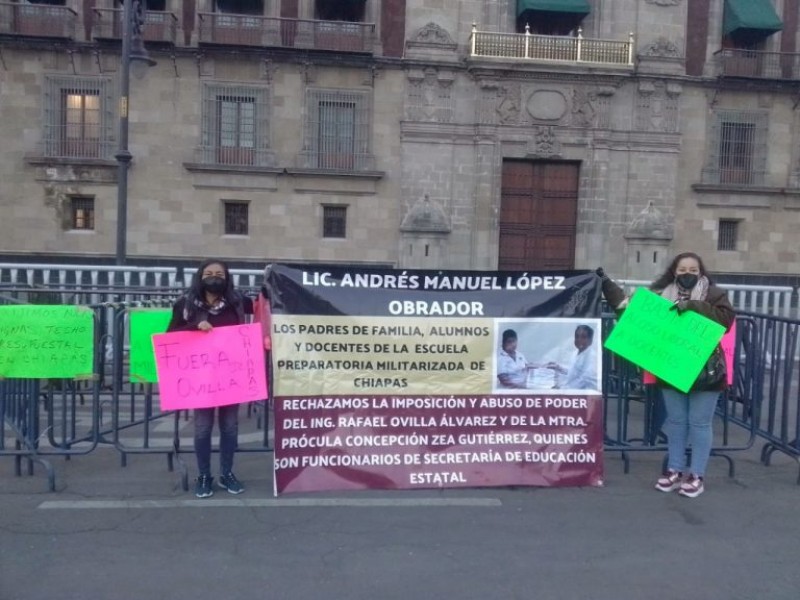 Acuden hasta CDMX para pedir construcción de Preparatoria Militarizada