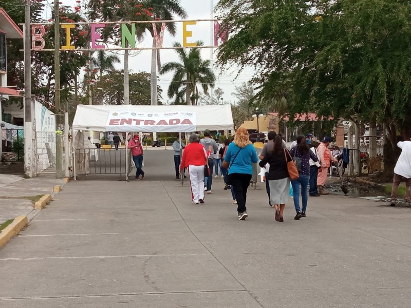 Acuden maestros por refuerzo contra el Covid19 en Tuxpan