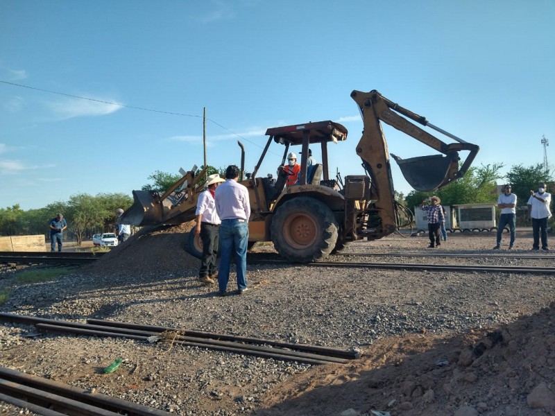 Acuerda tribu yaqui liberación de vías del tren