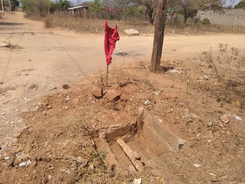 Acuerdan distribución de agua potable tras inconformidades en Tehuantepec