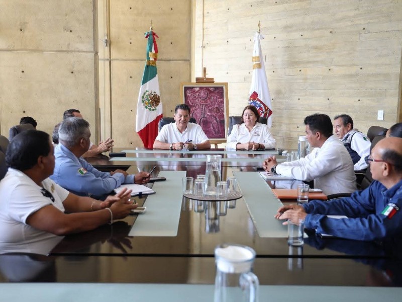 Acuerdan construcción de puente afectado por huracán Erick