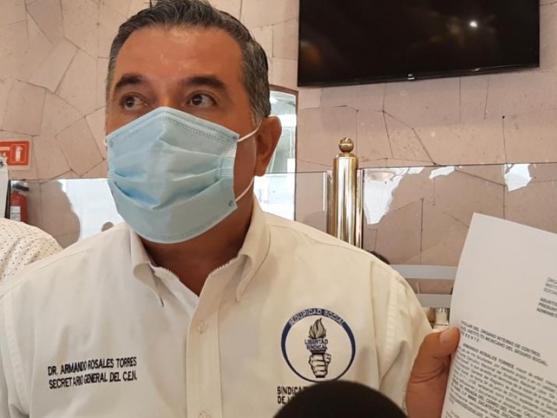 Acusa Armando Rosales despido injustificado por el IMSS