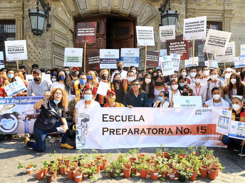 Acusa UdeG “albazo” en presupuesto 2022 y llama a manifestación