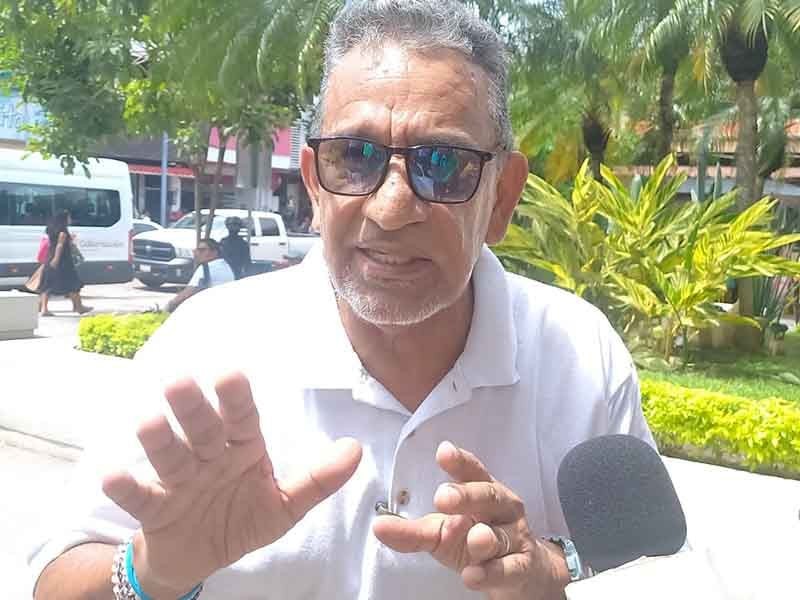 Acusan de crimen organizado a activista de migrantes
