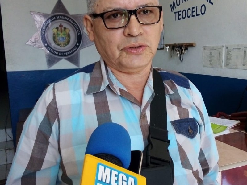 Acusan policías maltrato del alcalde de Teocelo