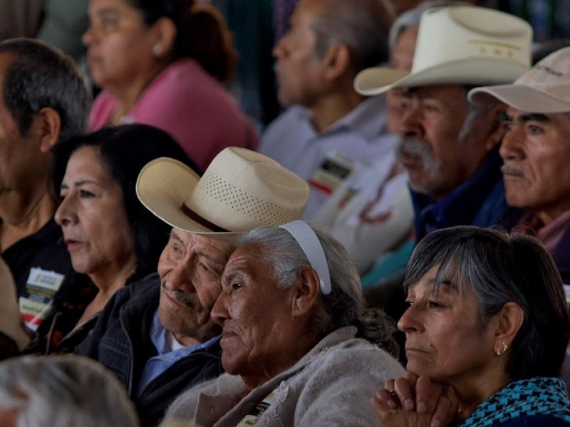 Adelantarán pago de pensiones de adultos mayores