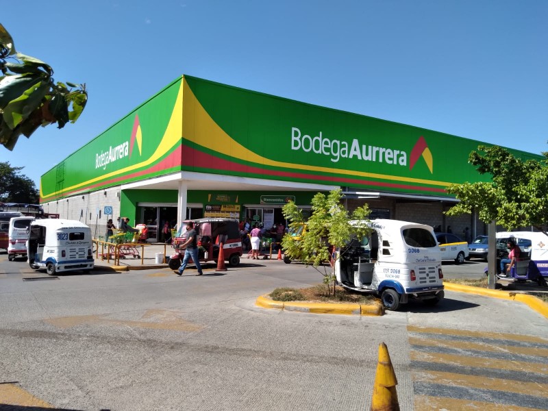 Adeuda tienda transnacional 95 mil pesos al SAPA de Juchitán