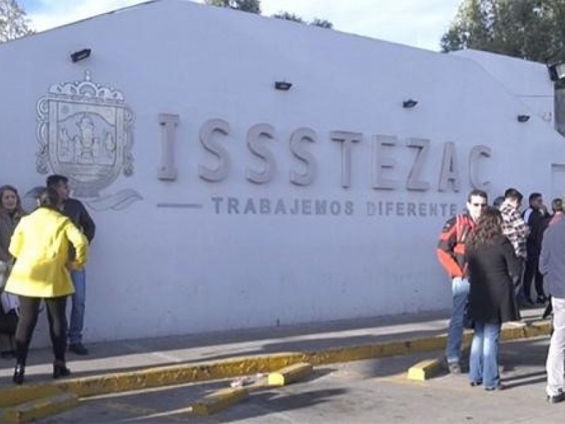 Adeudan 45 mdp a jubilados del Issstezac