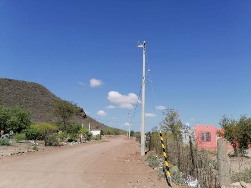 ¡Adiós oscuridad! Llega el servicio de luz eléctrica al Bayajorit