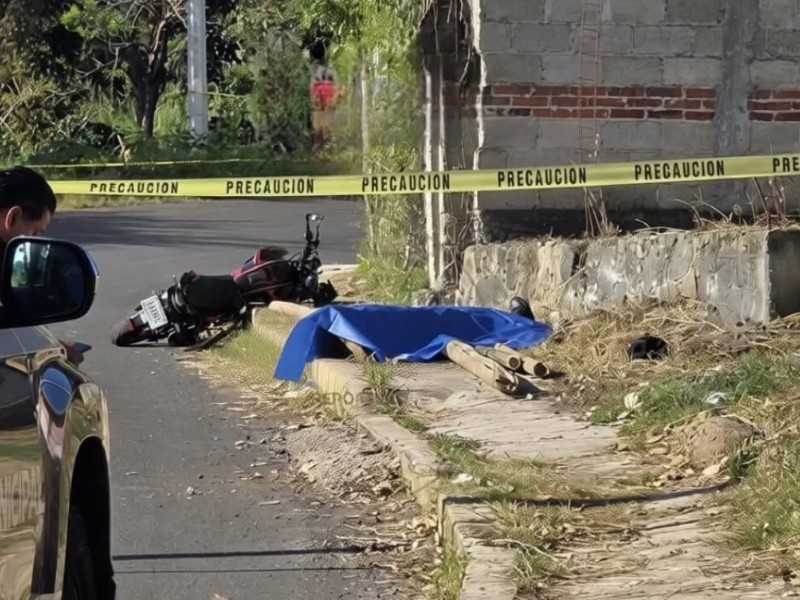 Adolescente perdió la vida tras derrapar su moto en Emiliano Zapata