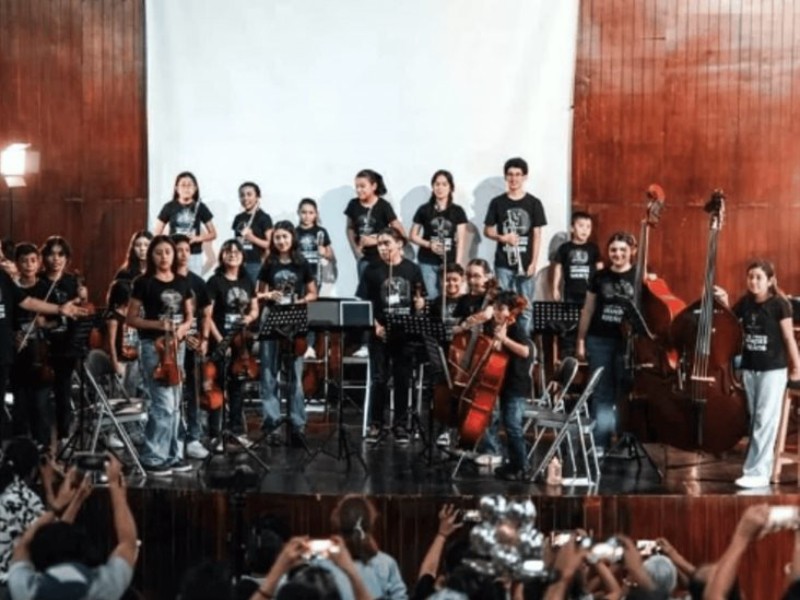 Aduanas permiten el paso de huachicol y no de instrumentos musicales