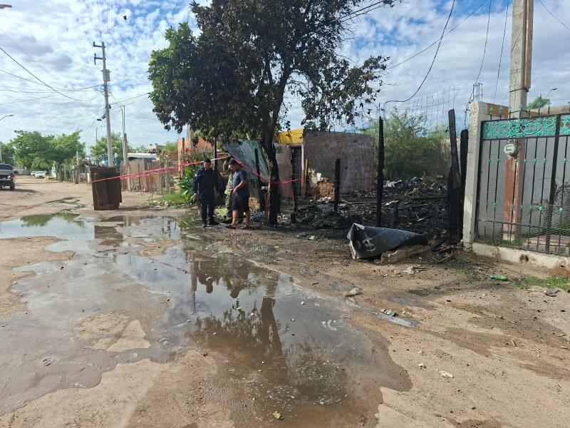 Adulto mayor resulta lesionado en incendio de casa