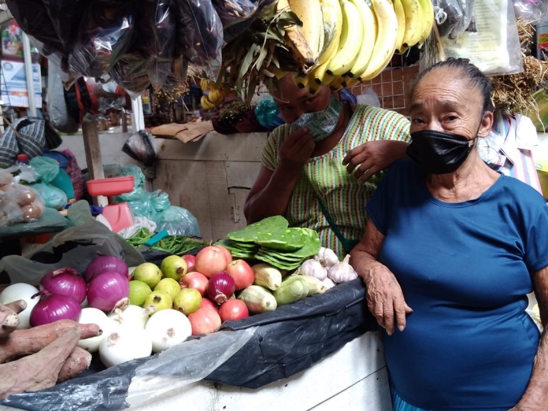 Adultos mayores, atienden salud con programa federal