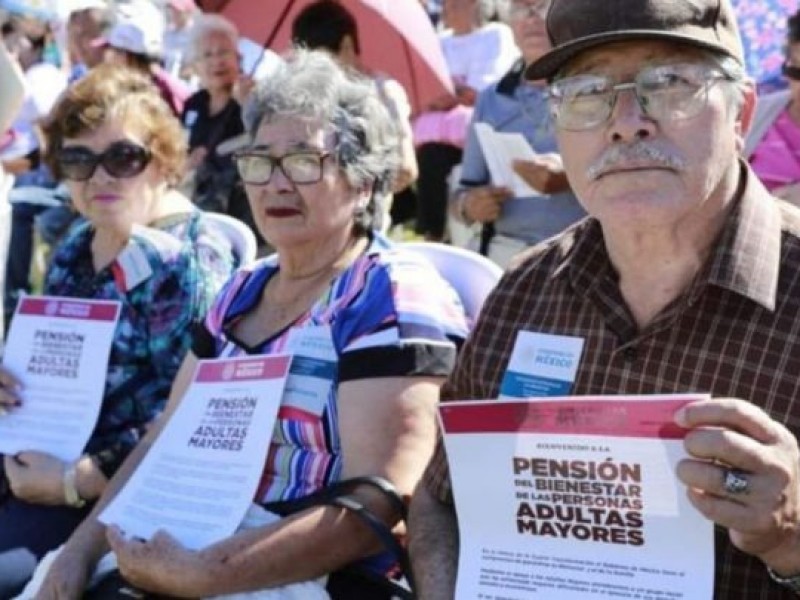 Adultos mayores recibirán adelanto de pensión