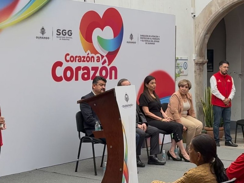 Adultos mayores se reencuentran con sus familias en EE.U
