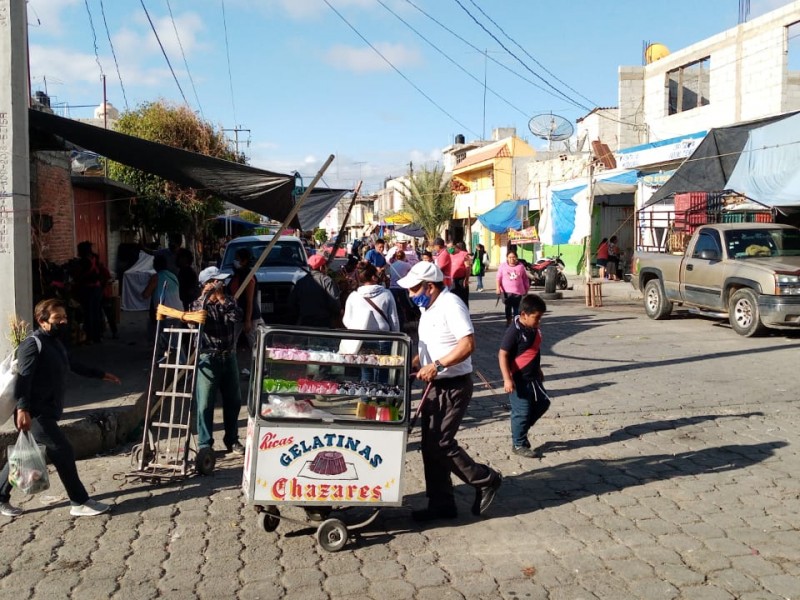 Advierten comerciantes presiones en caso de no permitir ventas