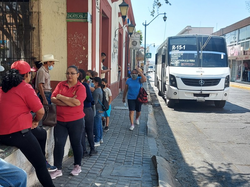 Advierten permisionarios aumento a transporte público hasta los 10 pesos