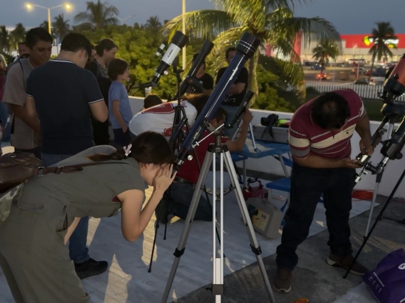 Advierten sobre pérdida de visibilidad de estrellas debido a contaminación lumínica