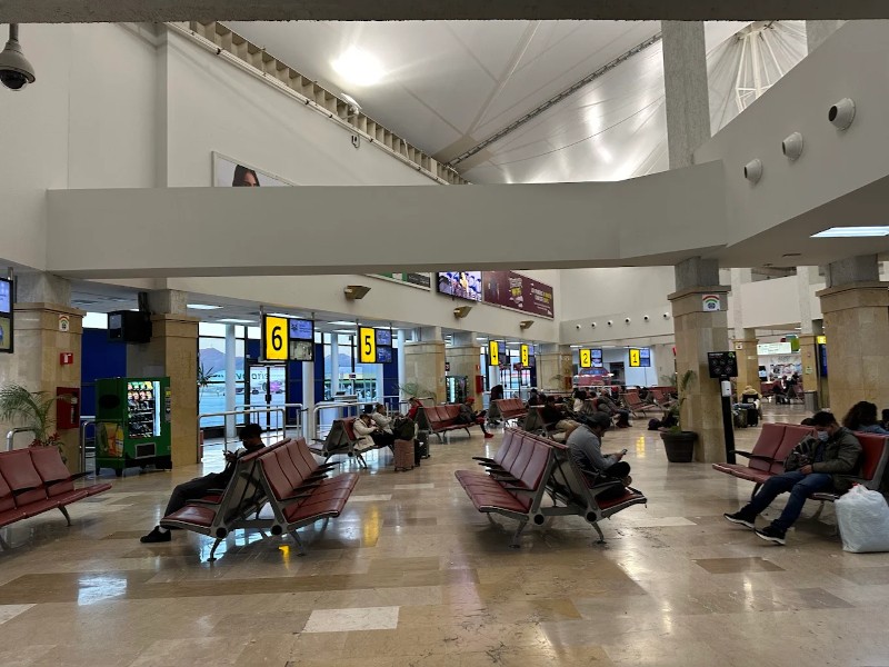 Aeropuerto de Los Cabos opera con normalidad, pese a huracán 