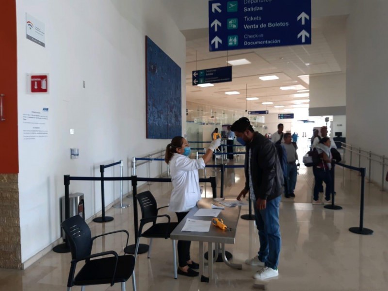 Aeropuerto Internacional de Oaxaca refuerza los filtros contra Covid-19