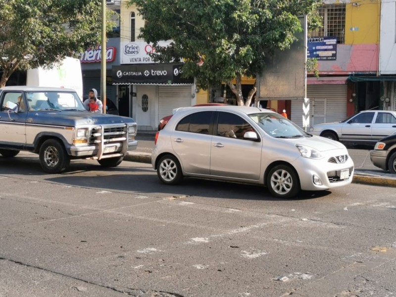 Afecta a conductores bloqueo de puentes vehiculares