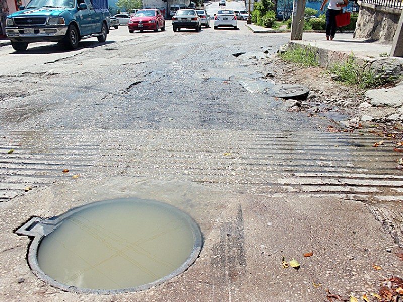 Afecta drenaje a colonos del Barrio San Francisco