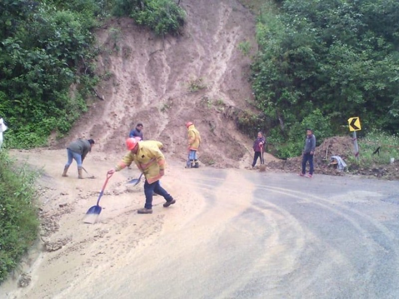 Afecta lluvias municipios de la Sierra Negra