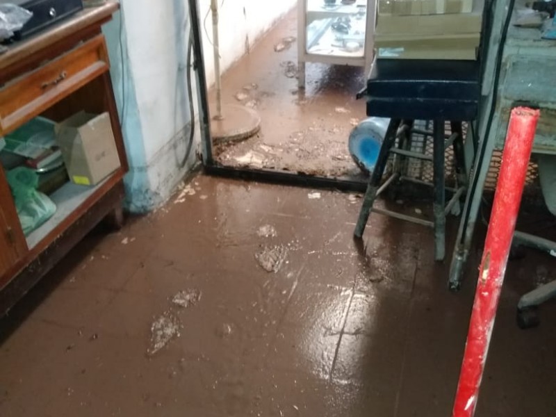Afectaciones de hasta 30 mil pesos en comerciantes por inundaciones