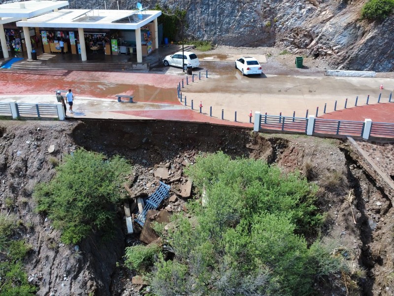 Afectaciones por lluvias en Mirador Escénico San Carlos