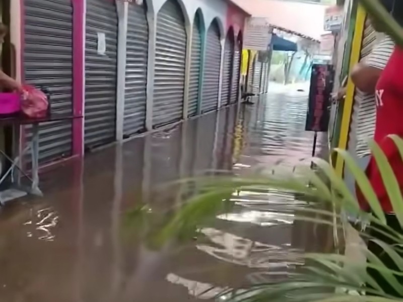 Afectados por las lluvias comercios de San Roque