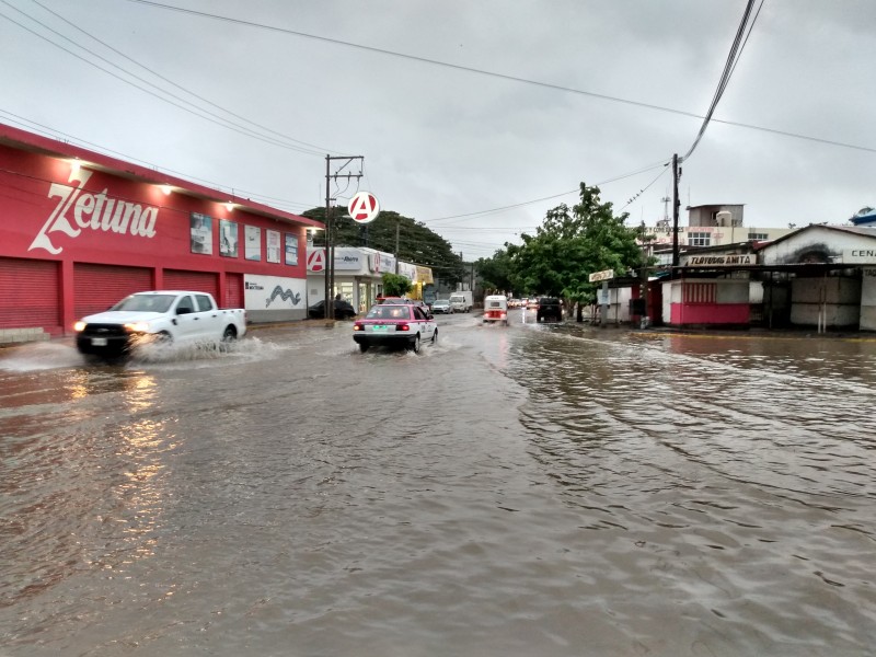 Afectados por lluvias recibirán apoyos del Fonden