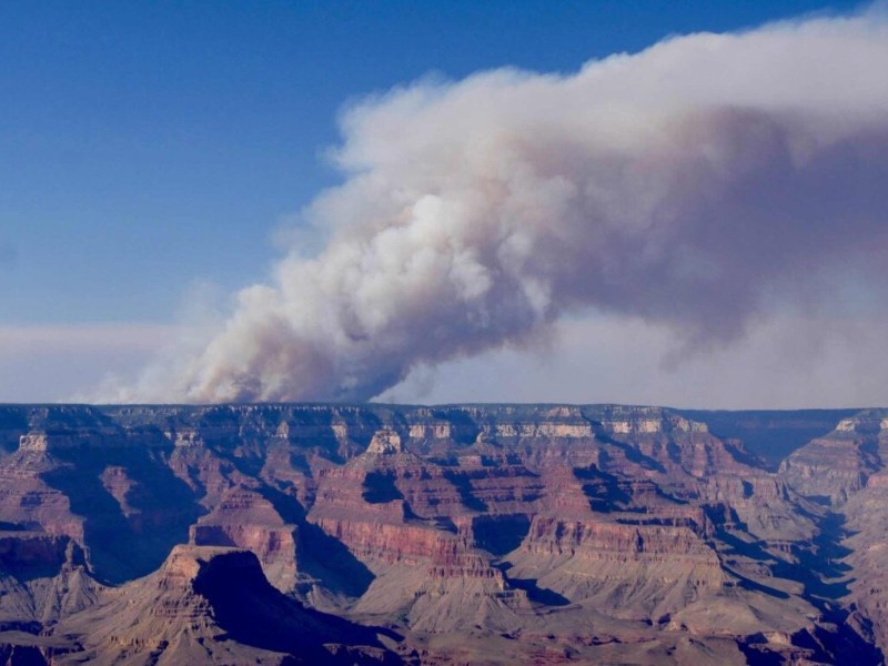 Afectan incendios al turismo en el Gran Cañón
