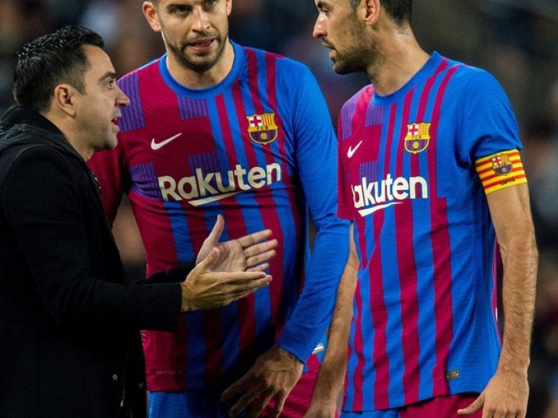 Aficionados contra Piqué tras no poder cubrir un gol