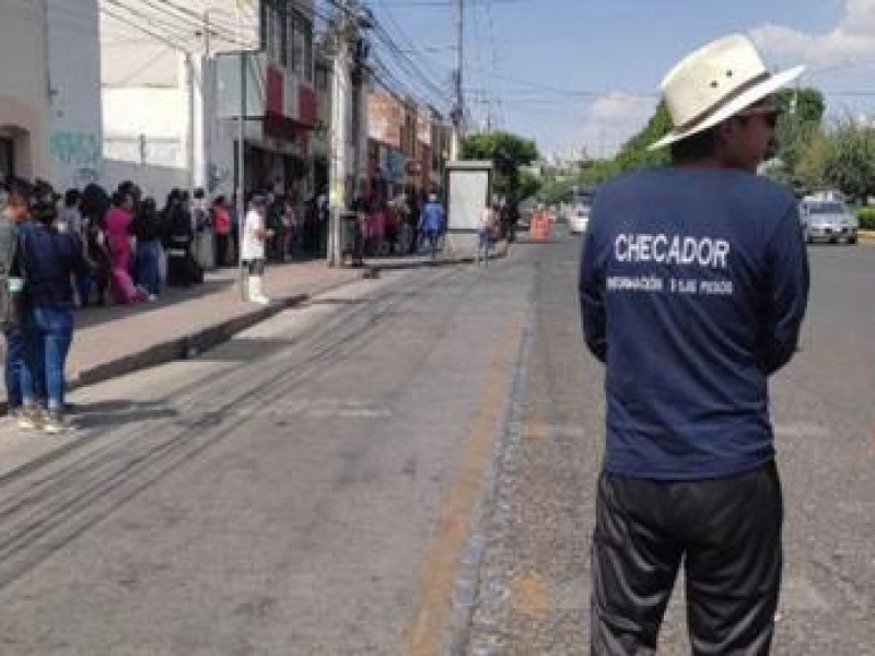 Agencia de Movilidad no cuenta con checadores