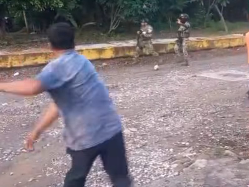 Agreden a agentes de SEMAR en Omealca