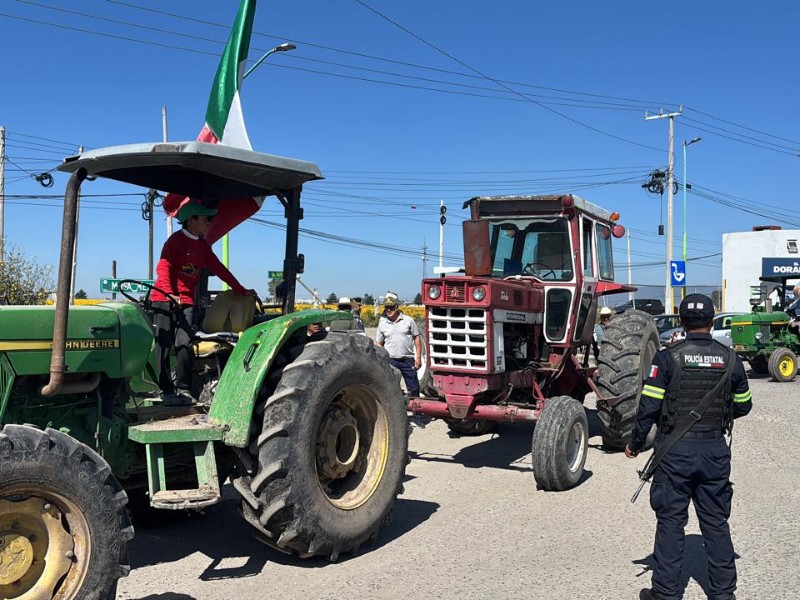 Agricultores mexiquenses sin garantías en sus campos de cultivo Agricultores mexiquenses sin garantías en sus campos de cultivo