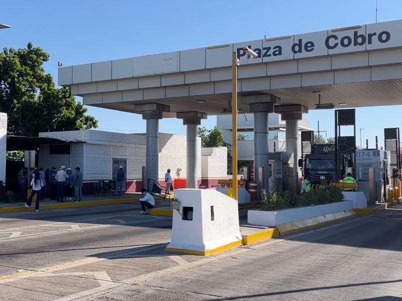 Agricultores regresan a casetas de peaje sin ocasionar bloqueos